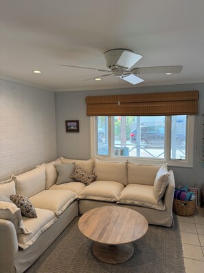 Living area - Sleek Modern 2 BR Condo/3 Min Walk to Tybee Pier & South Beach (Tybee Island)