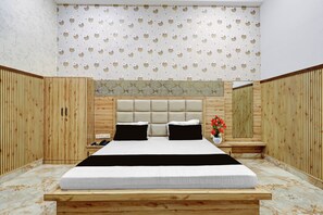 Room - Collection O Dhanghati Road Govardhan (Govardhan)
