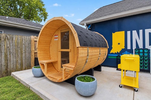 Indy Escape Sauna Hot Tub Firepit Games