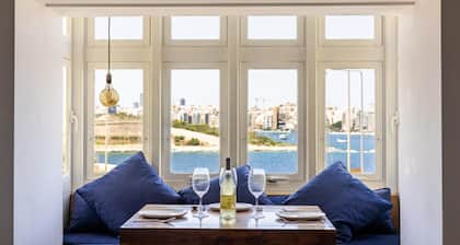 Scenic Valletta Luxury Townhouse