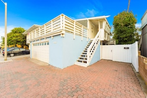 Exterior - Perfect For Families, Walk To Beach, Patio Views! (Ventura)