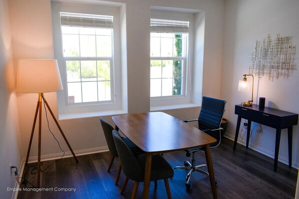 Interior - 25% Off October Perfect 4 Families, Mins To Beach! (Ventura)