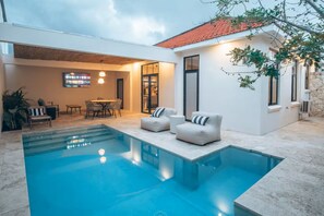 Pool - Private Pool-2 King En Suites-walk to restaurants (Oranjestad)