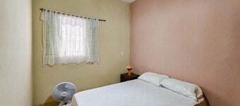 Apto com Garagem e Varanda no Jardim Casa Branca