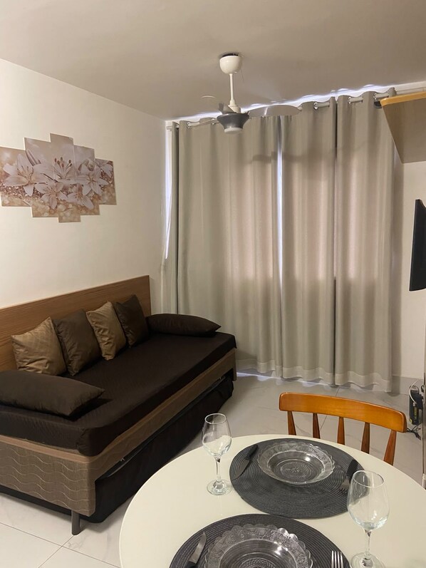Living area - Modern Apartment in Bela Vista | Near... Paulista and Metro (São Paulo)