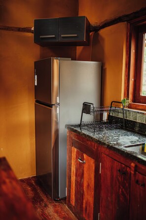 Private kitchen - Vrbo Property (Monteiro Lobato)
