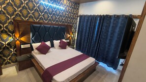 Room - SK Homes (Shimla)