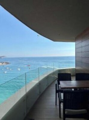 Outdoor dining - Perla di Adriatico - Two-Bedroom Apartment with Sea View (Bečići)