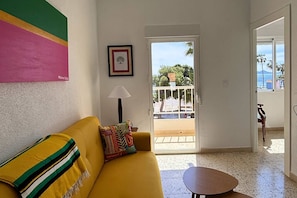 Living area - Casa Playa Espejo by Rental Hero (Alcazares, Los)