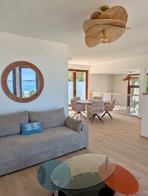 Living area - Vrbo Property (Concarneau)