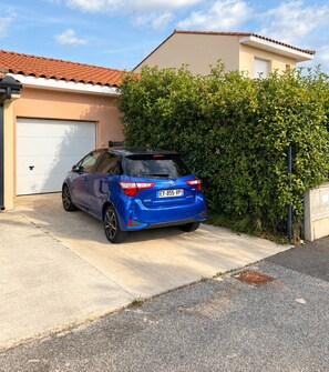Property grounds - Family home between the sea, Spain, and the mountains (Toulouges)