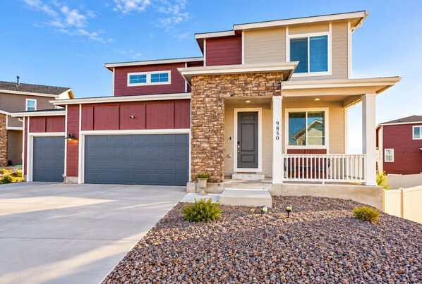 Exterior - Spacious Four-Bedroom Retreat in Peyton (Peyton)