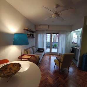 Living area - Cozy 1-bedroom apartment with AC in perfect Buenos Aires (Buenos Aires)