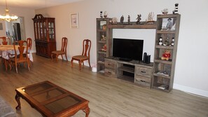 Interior - Ground Floor 1BR condo in St. Pete Beach: heated pools, shuffleboard & BBQ's. (St. Pete Beach)