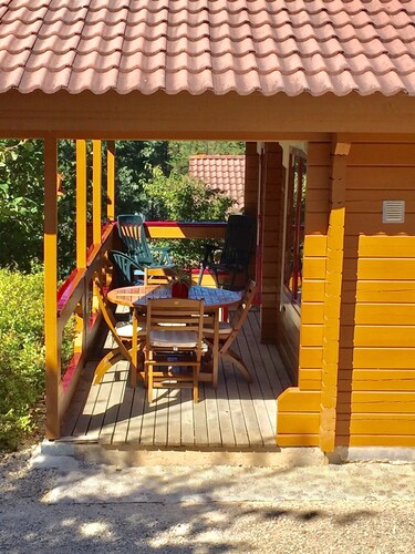 A peaceful stay in an authentic chalet, exploring the Lot and the Périgord