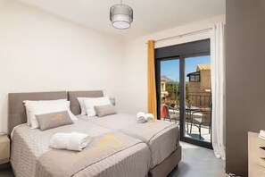 Room - LUV III | Unique Villas of Akrotiri (Kathiana)
