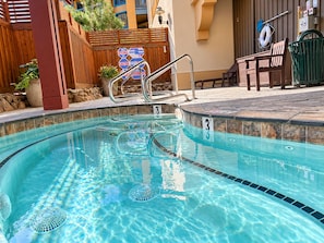 Pool - Ski-in/Ski-out, Mtn View, 1 bdrm
Condo steps from Lifts, Funitel and Gondola (Olympic Valley)
