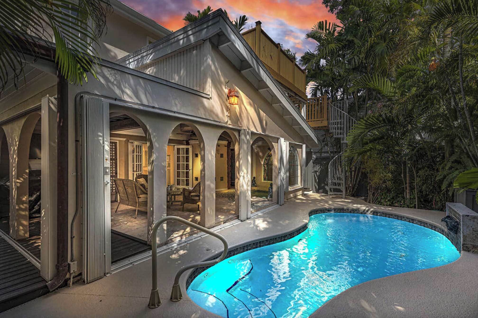 Private Pool