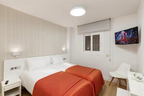 Room - Crown Resorts (Mijas)