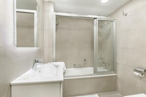 Bathroom - Crown Resorts (Mijas)