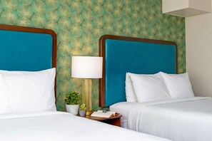 Room - Wyndham Resort with 2 bedrooms in Anaheim within walking distance to Disneyland. (Anaheim)