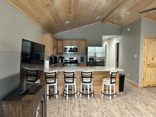 Louisiana Cabin

Wonderful 3-bedroom triplex in charming Kirby next to the lake.