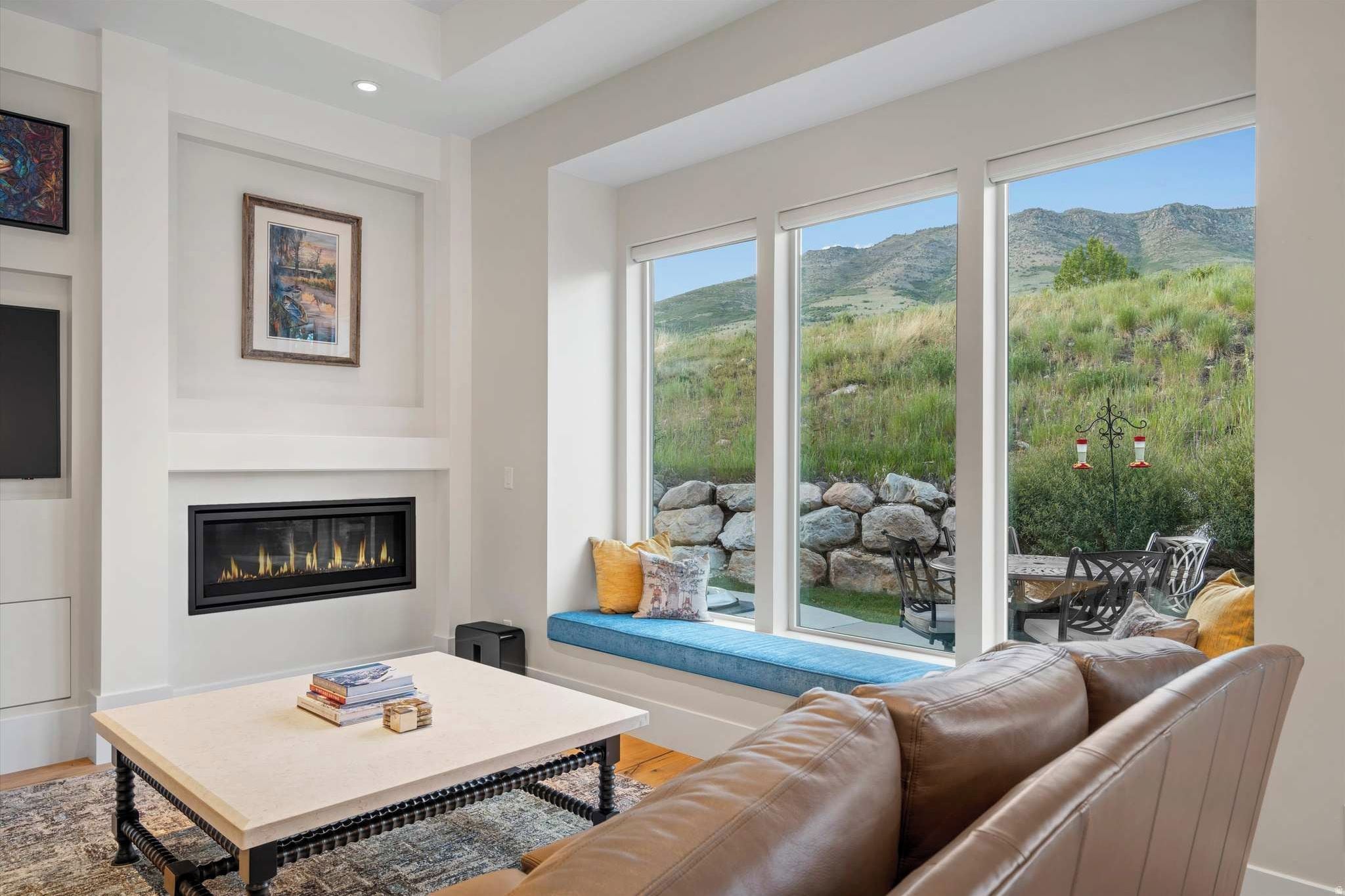 Living Room with TV and Fireplace