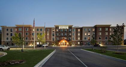 ADA 1-Bedroom Suite w/ Free Hot Breakfast