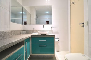 Bathroom - Rio Spot Homes T037 Ocean View (Rio de Janeiro)
