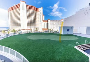 Sports court - Seaside Paradise~ Eat, Beach, Relax, Repeat. Condo in beautiful Panam City (Panama City Beach)