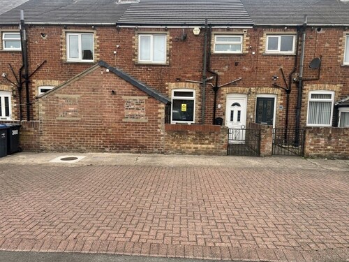 Modern 3 BD Family House  Parking wifi