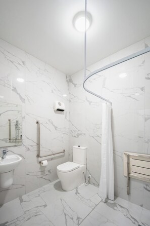 Bathroom - Solsen Auckland Airport (Auckland)