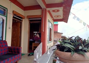 Property grounds - PARIJAT HOMESTAY (Lulagaon Khasmahal,Kalimpong)