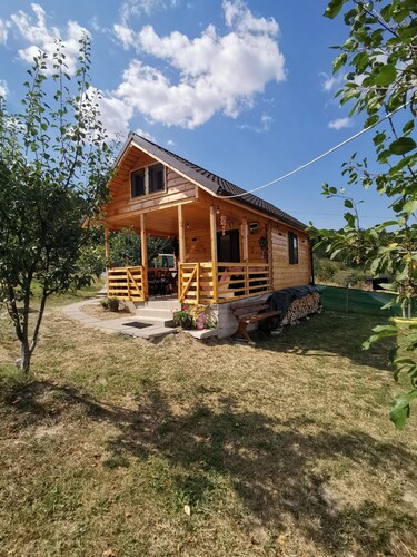 1-bedroom Private Cabin on 2,000 m² of Nature near Cluj