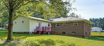 Home Near Historic Dtwn! 3 Mi to Occoneechee Mtn