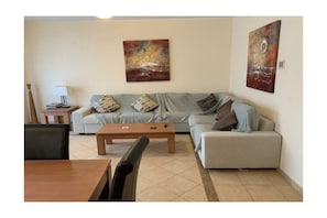 Untagged - Beautiful apartment with pool view (Quarteira)