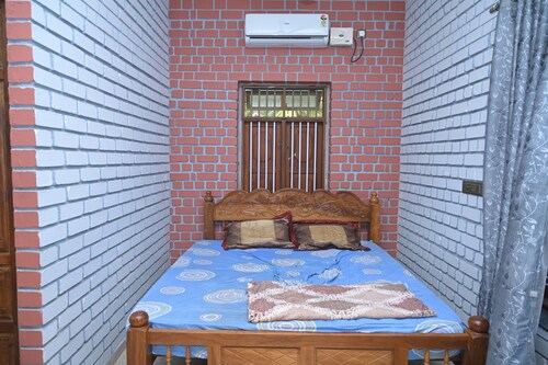 Relaxing Holiday Villa in Santhapuram, Kanyakumari