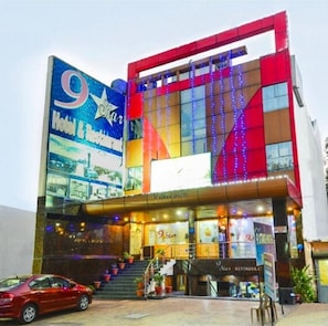 Exterior - 9 Star Hotel & Restaurant (Agra)