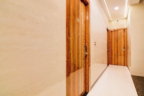 Interior - Super Townhouse Hotel All In One  (Barasat)