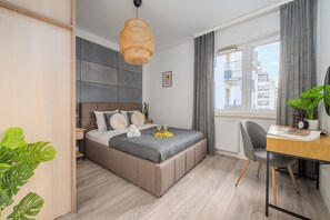 Room - Lumina 2BR Apt w/ Parking & Balcony  (Warszawa)