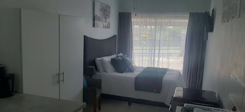 Room-avondrust Self Catering Studio Aand