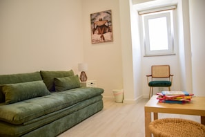 Living area - PI Silveira Farm •Nature & Tranquility (family room) (Loulé)