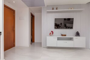 Interior - Apartamento Espaçoso e Confortável (Rio de Janeiro)