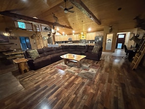 Living area - The Woodland Lodge, Sleeps 15, Rustic Luxury (Frankfort)