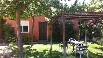 Tempat makan outdoor