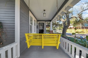 Exterior detail - Charming Historic Heights ‘Bungalow Lenú’ (Houston)