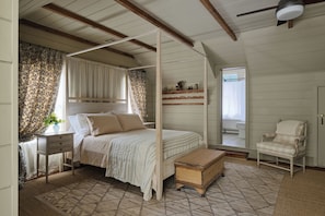 IMG_1308 - Relax & Unwind: Discover the Peaceful Evangeline Suite (Sunset)