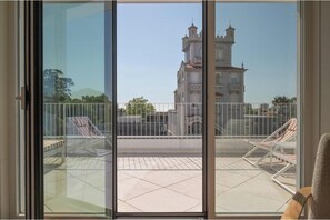 Interior - Vila Catarina Luxury Apartments: Premium Studio with City View (Porto)