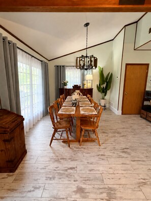 Dining - Lake Life Getaway, Private Dock, Kayaking, Fire Pit & Pet Friendly! (Trinity)