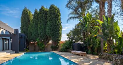 Nest24: Comfortable King Size Bed Apartment Near Gold Reef City